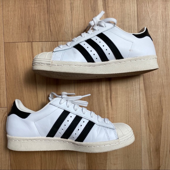 poshmark adidas superstar
